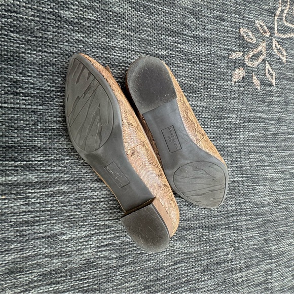 Anne Klein flats - Picture 6 of 8